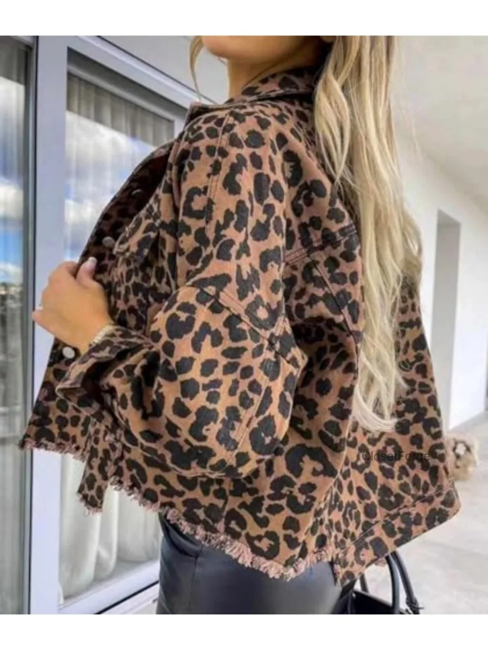 Leopard Print Denim Jacket Long Sleeve Button Down Lapel Collar Flap Pockets